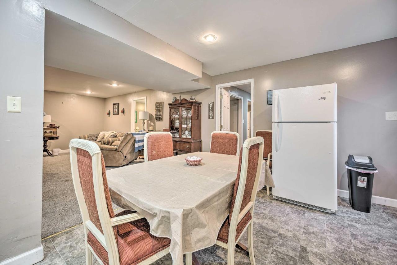 Lovely 3- Bedroom Apartment With Street Parking. Goshen Exterior foto