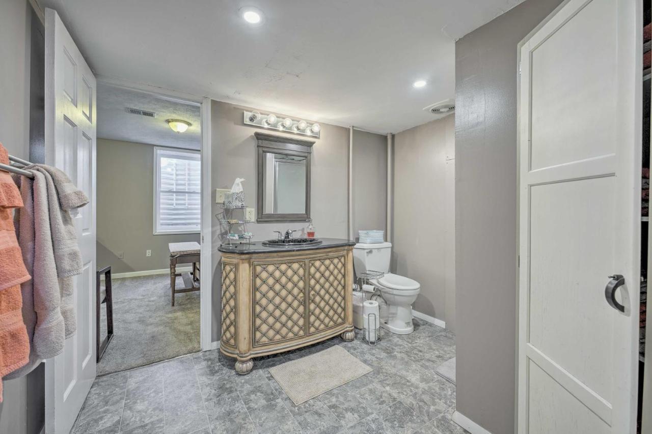 Lovely 3- Bedroom Apartment With Street Parking. Goshen Exterior foto